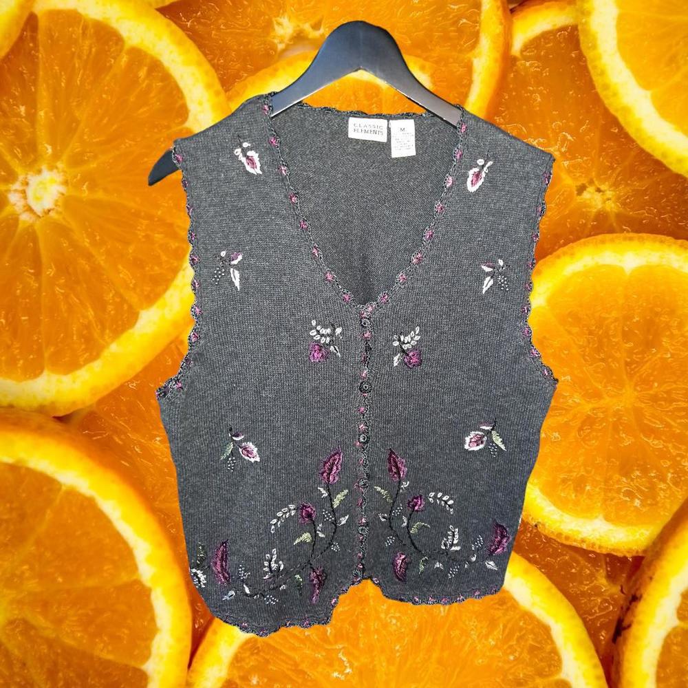 Vintage Classic Elements Black with Embroidered Floral Sweater Vest‎ Size Medium